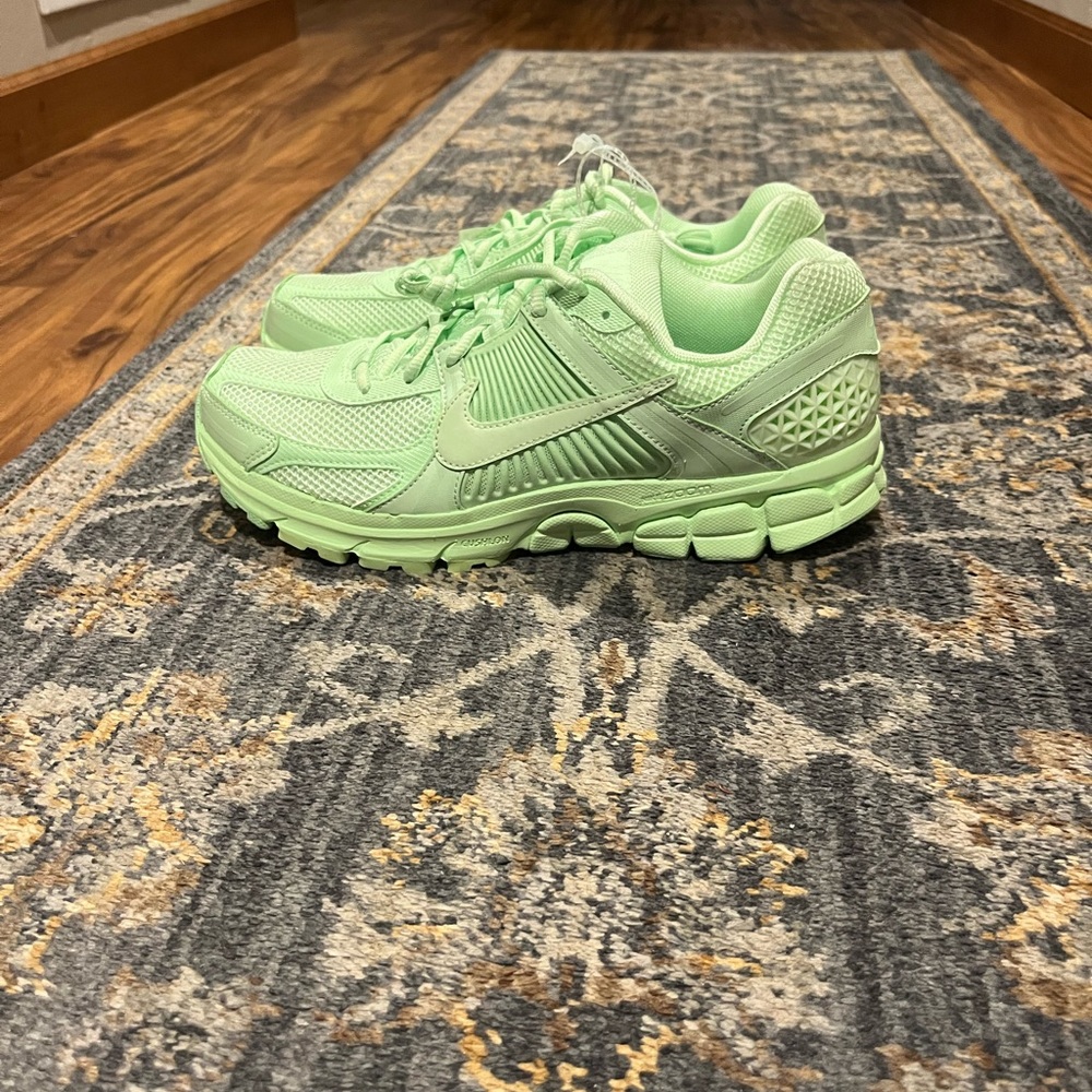 Nike Vomero 5 “Vapor Green”